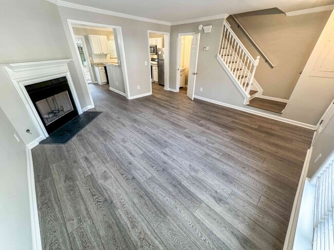 Building Photo - 2BR Townhome near KSU - No Carpet!