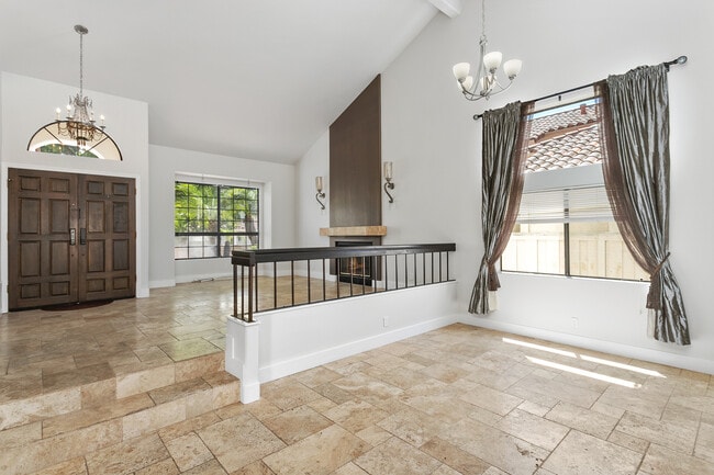 Entry - freshly painted white - 4026 Caminito Cassis