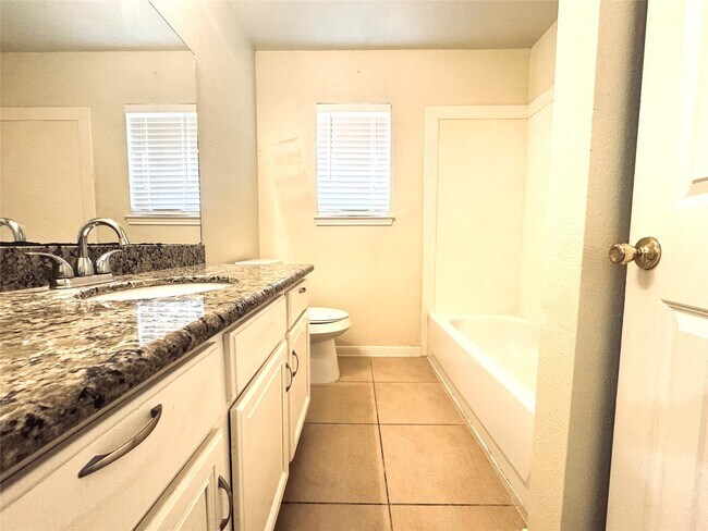 Building Photo - 18743 Parfield Ln