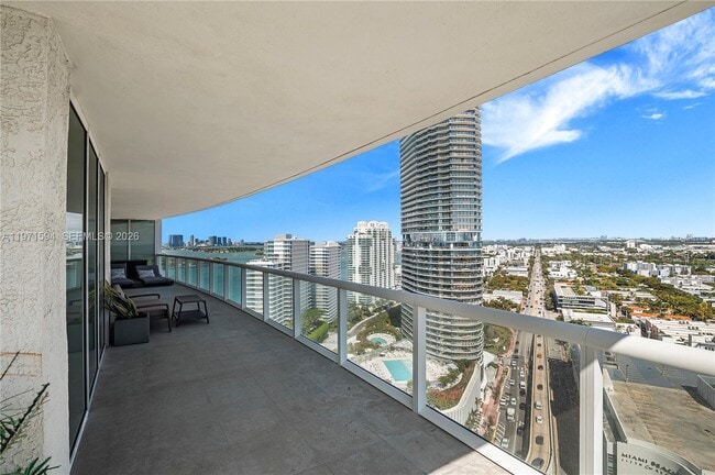 Building Photo - 450 Alton Rd