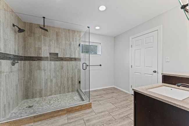 Building Photo - 12319 Campos Dr