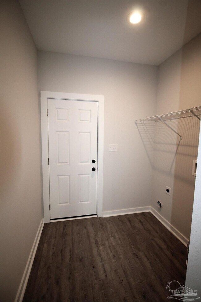 Building Photo - 726 Giese Ln