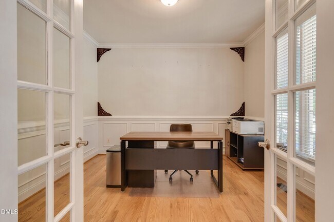 Building Photo - 117 Buckhurst Dr