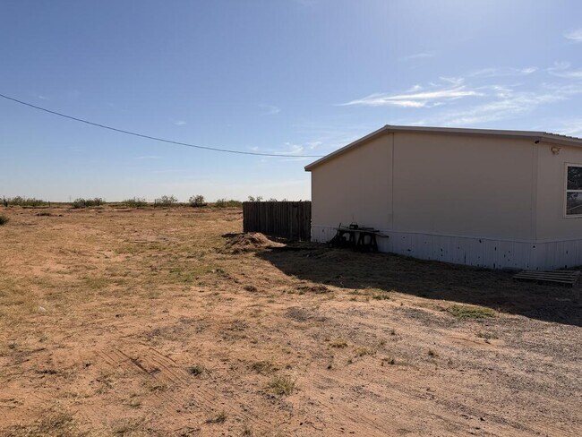 Building Photo - 8800 W County Rd 166