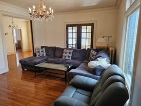 Building Photo - 508 Maple Ave