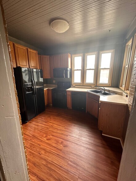 Kitchen - 507 Chestnut St