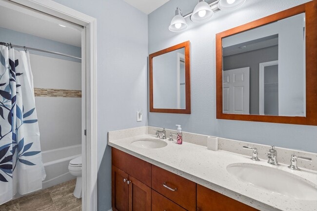 Building Photo - Kahoma Village: Fully furnished 4-bedroom, 2.5-bath home