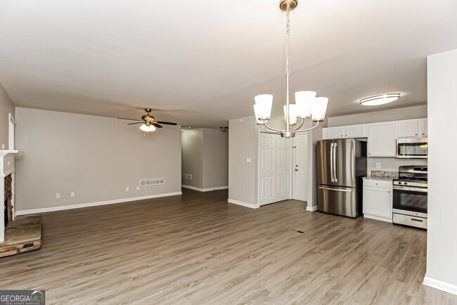 Building Photo - 108 West Bridge Dr