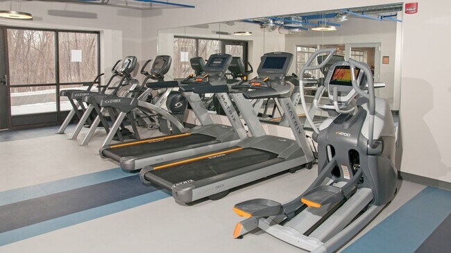 Building Photo - 350 Nathan Ln N