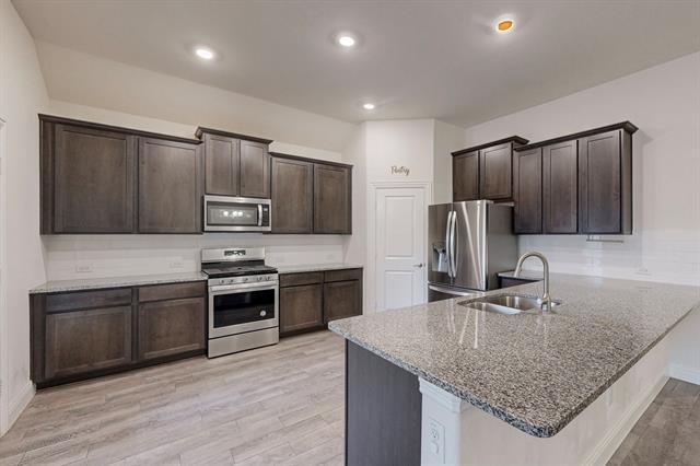 Building Photo - 10925 Klondike Ln