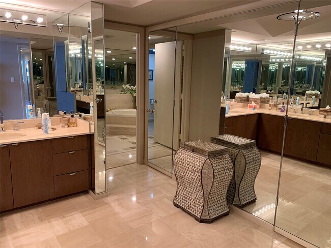 Building Photo - 4101 N Ocean Blvd