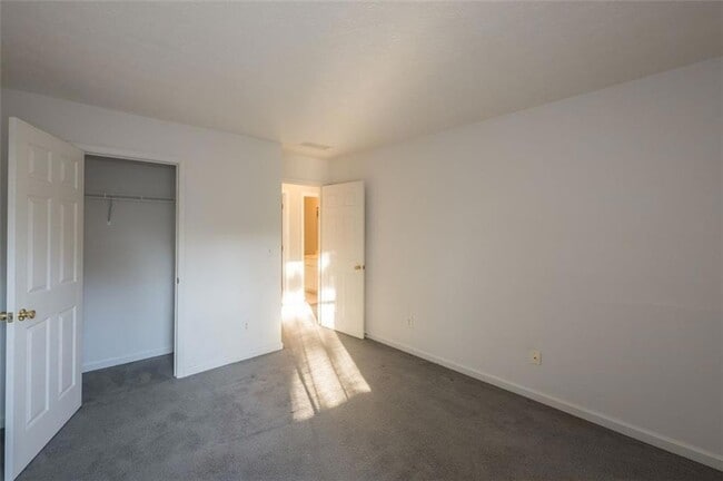 Building Photo - 7040 Magnolia Park Ln NW