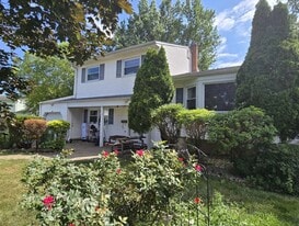Building Photo - 7 Timothy Ct