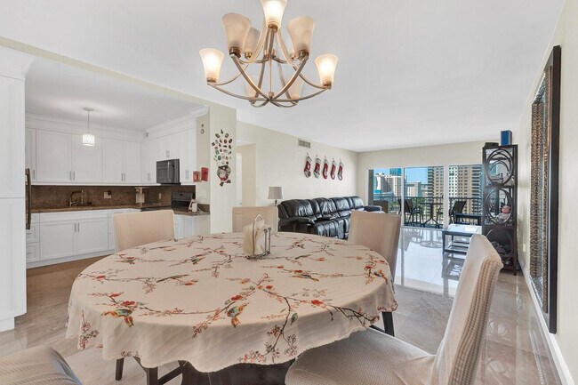 Building Photo - 1980 S Ocean Dr