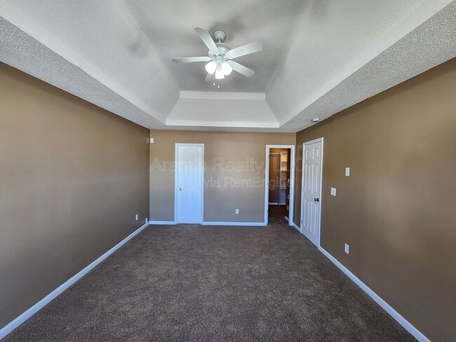 Building Photo - 3081 Dogwood Ave