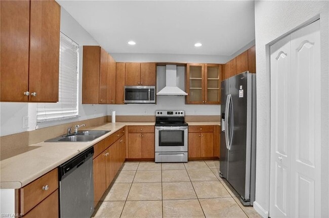 Building Photo - 7013 Romana Way