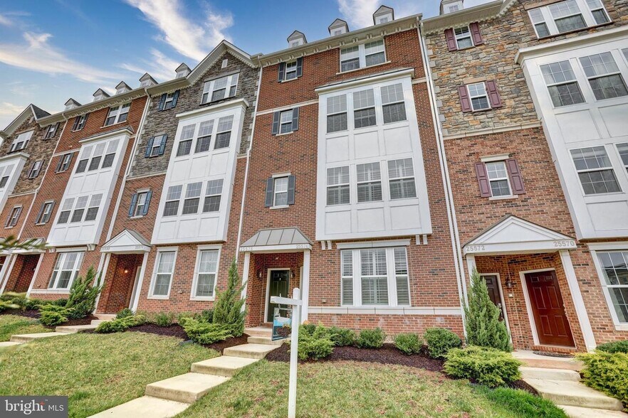 Building Photo - 25574 Tolar Sq