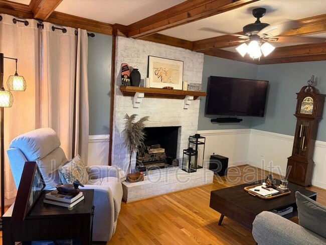 Building Photo - 7949 Flag Tail Dr