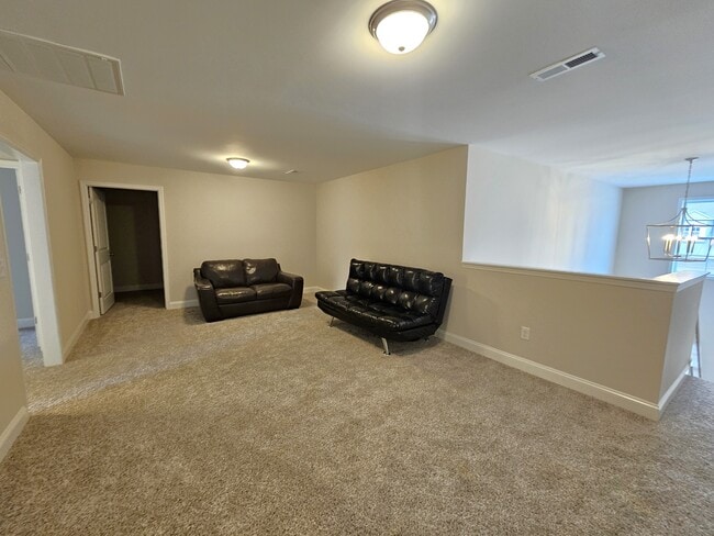 Building Photo - 9 Red Lion Rd