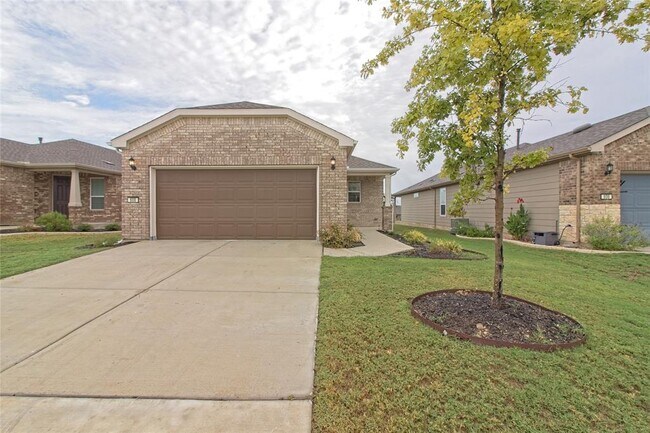 Primary Photo - 608 Benton Ln