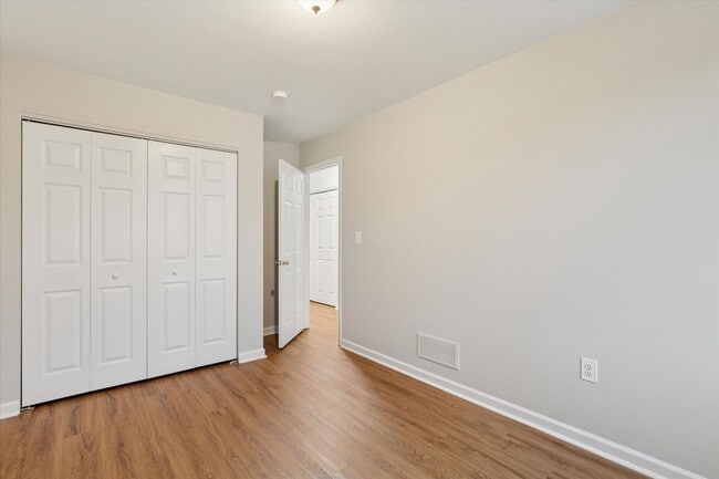 Building Photo - 3B/4B Townhome in Phoenixville!
