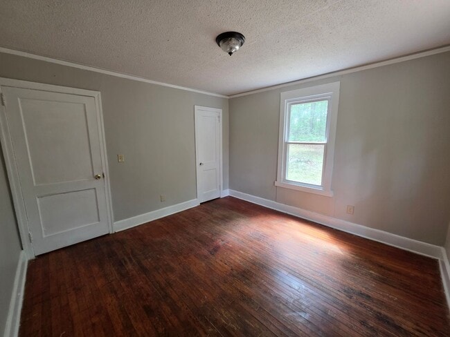 Building Photo - 1407 Jerome Dr
