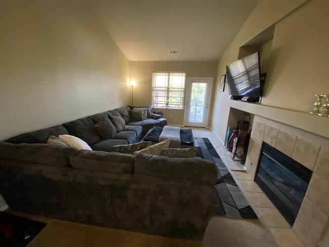 Building Photo - Live Close to Olde Town Arvada!