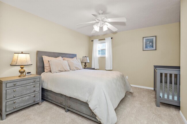 Building Photo - 1502 Wimbledon Dr