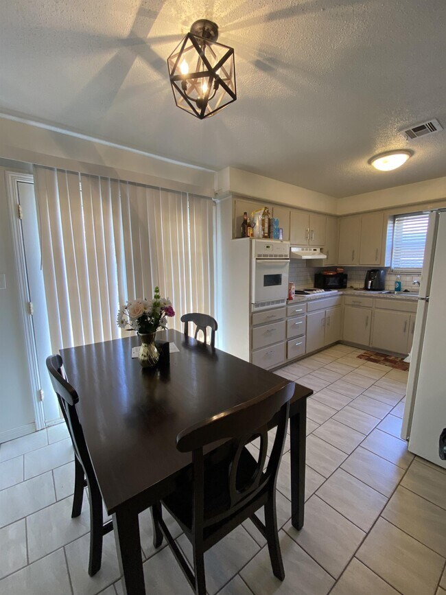 Building Photo - 969 Barkley Cir