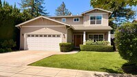 Building Photo - Desirable Mountain View 4 Bed + 3.5 Bath + Office Home. Close to Downtown Mountain View. Great Lo...