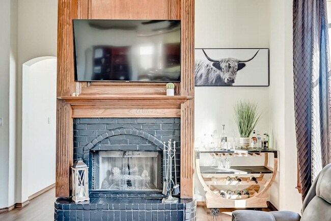 Building Photo - 811 Mallard Pointe Dr