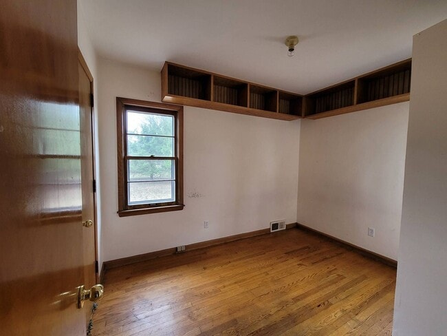 Building Photo - 3 bed 1 Bath Single Family Home in Rothschild