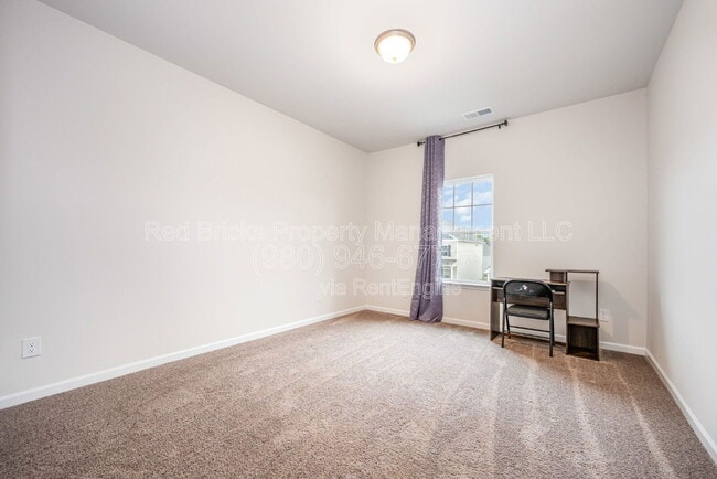 Building Photo - 9046 Evercrisp Ln