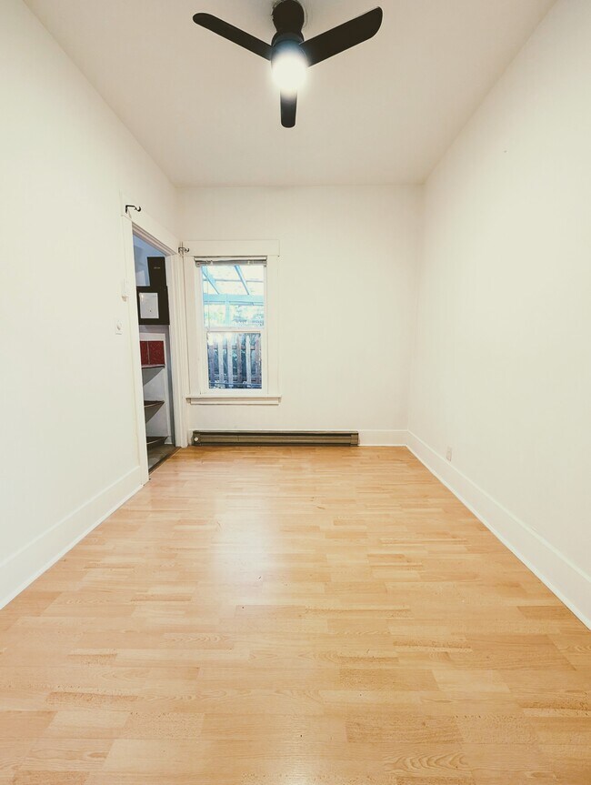 Building Photo - 1403 N 36th St