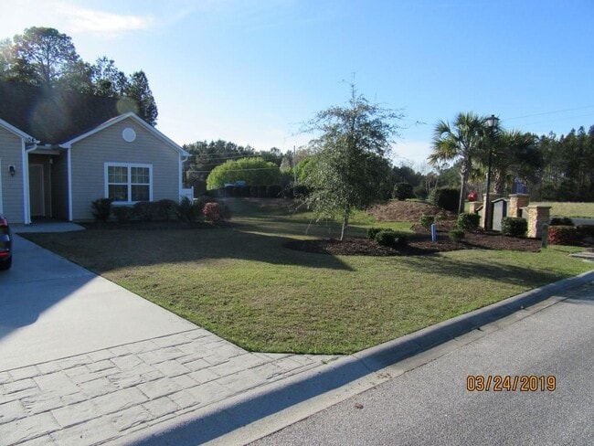 Building Photo - 104 Belclare Way