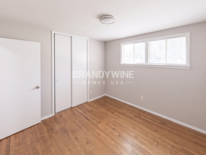 Building Photo - 4854 Cloister Ave