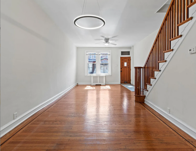 Living Room - 3004 Memphis St