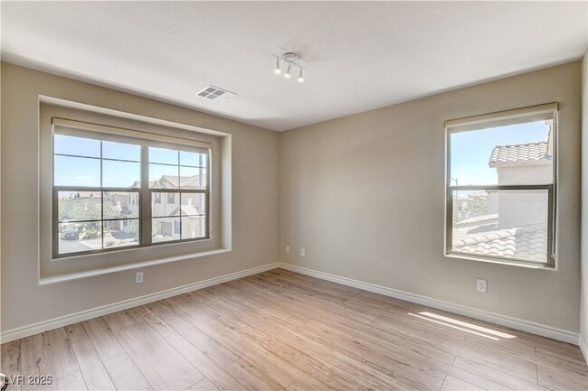 Building Photo - 8983 Melridge Rd