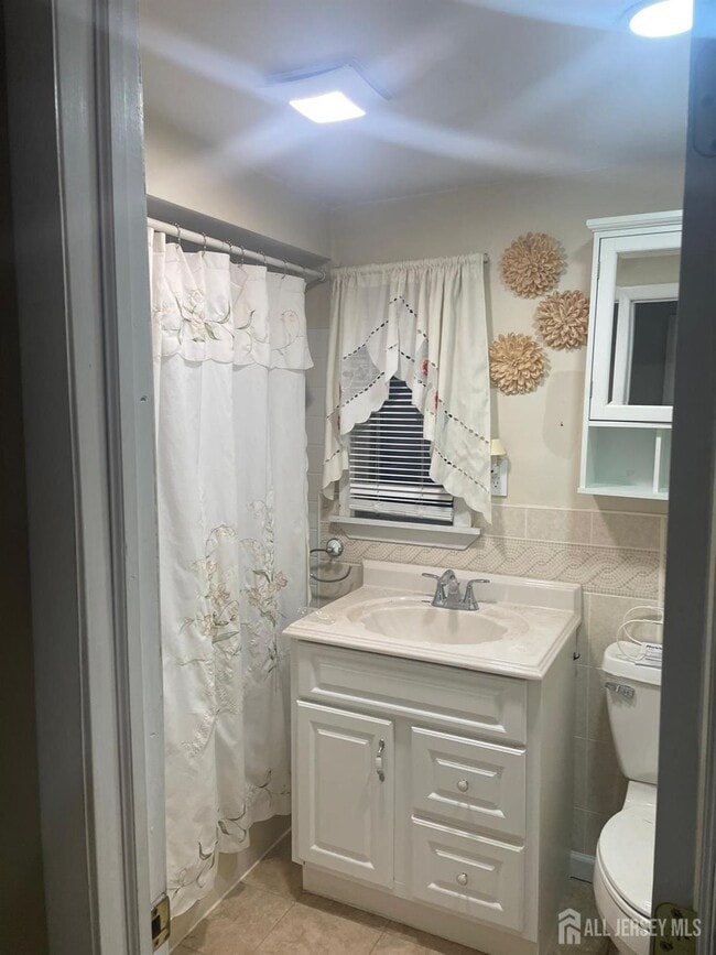 Building Photo - 1515 Thomas Ave