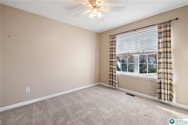 Building Photo - 5985 Saratoga Ln