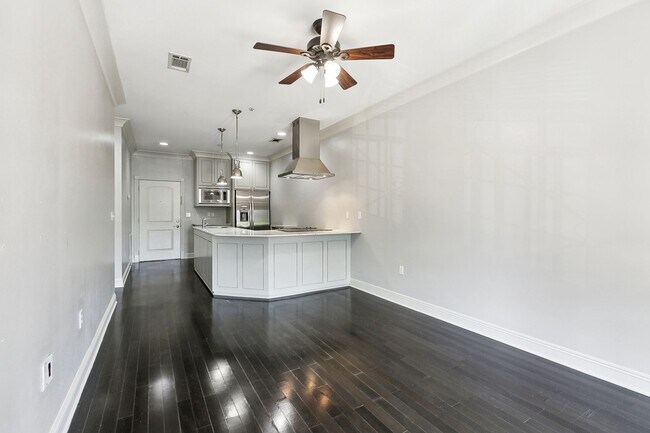 Building Photo - Perkins Palms Condominiums - 1 Bedroom Available Now