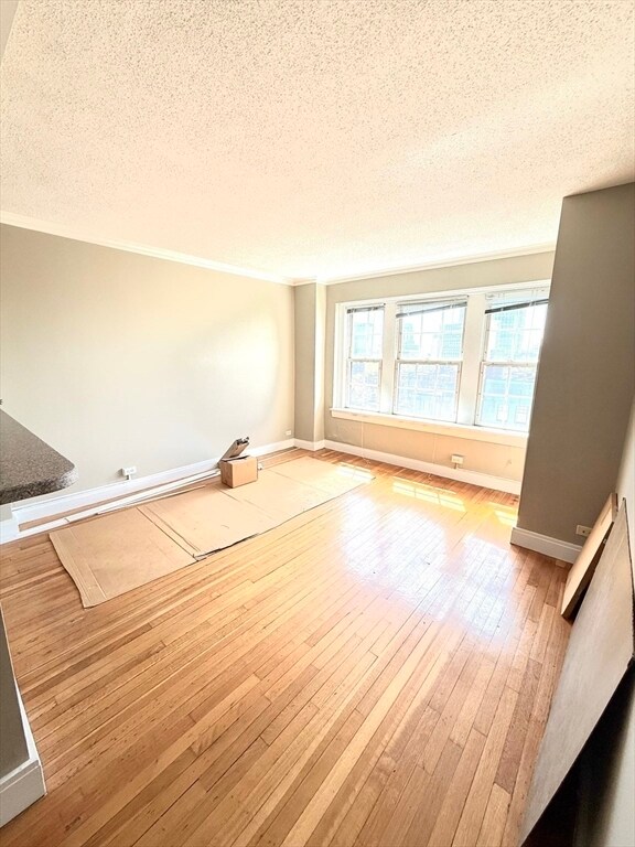 Building Photo - 534 Beacon St