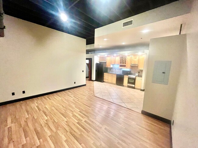 Building Photo - Beautiful Loft in Downtown Springfield