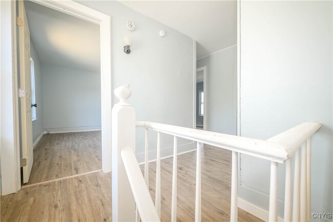 Building Photo - 42 E Cayuga St