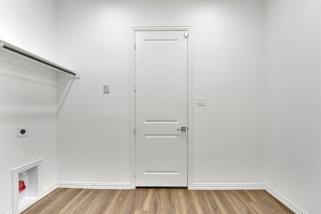 Building Photo - 8216 Bethpage Dr