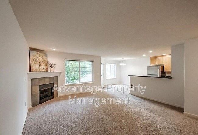 Building Photo - 6298 SW Grand Oaks Dr