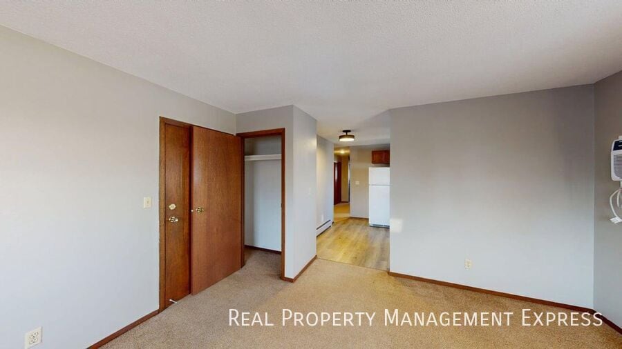 Building Photo - Move In by January 15 & Get ONE MONTH FREE