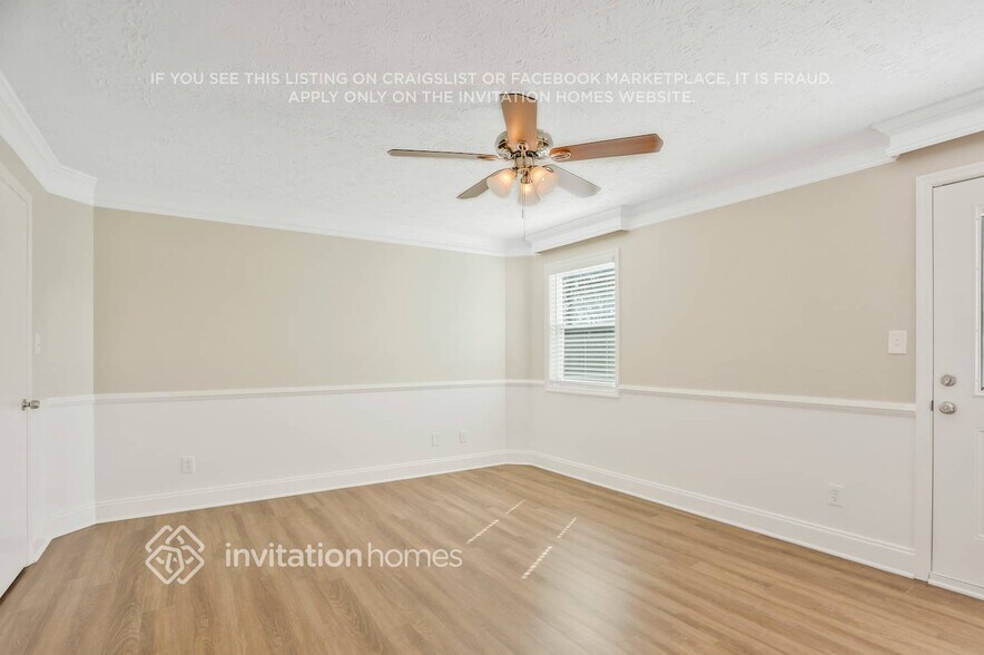 Building Photo - 3639 Regent Dr