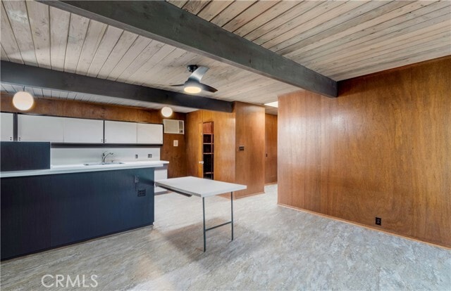 Building Photo - 4924 E Elsinore Ave