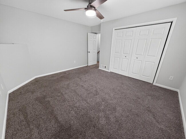 Building Photo - 5318 Godas Cir